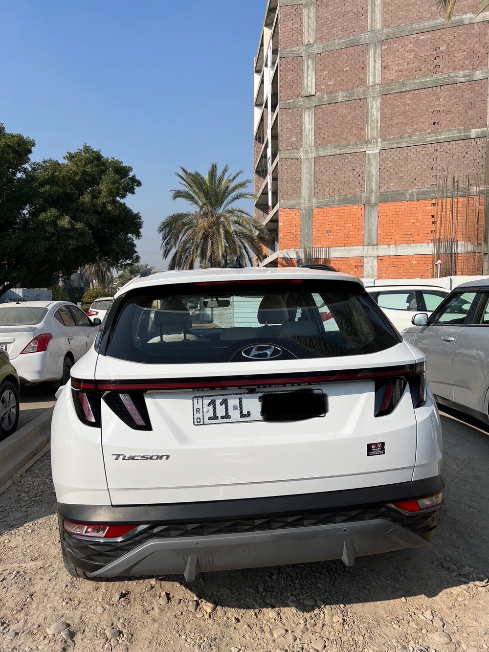 توسان موديل 2024 خليجي كفالة عامة من الصبغ والبارد والتبديل عدا شخط بالدعامية الامامية مأشر بالصورة مواصفات شاشة وتحكمات دشبول ديجيتال بصمة وتشغيل عن بعد والبصمة الثانية موجودة محرك 2000 دوش شاحن وايرلس  مري قابله للطي اشارة بالمري انارة ترحيب  حساس امامي خلفي بردات خلفية كشنات الامامية كهرباء تبريد قطعتين  السيارة ماشية 21 الف كيلو مابيهه اي نقص السعر 22500 دولار 225 ورقة بيهه مجال بسيط مكانهه بغداد 
للاستفسار ***********