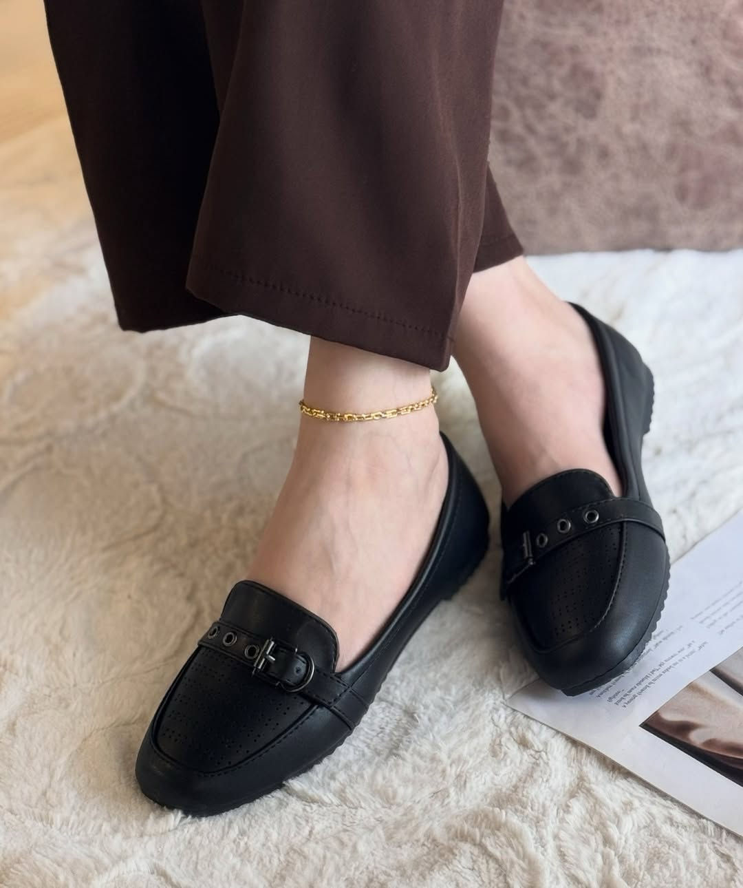 ⁨	⁨	⁨	⁨	⁨ حذاء فلات 🤎✨
شغل راقي كوالتي عالي 
قاعدة طبية 
القياسات 38_39_40_41_42 
السعر 10 

📍الفرع الاول : العامرية شارع العسل مجاور مكتبة العسل
📍الفرع الثاني : العامرية شارع العسل مقابل مجمع اليزن
📍الفرع الثالث : الاعظمية شارع الضباط مقابل كص الآغا البغدادي⁩⁩⁩⁩⁩⁩


**إذا كنت صاحب هذا الإعلان وتريد حذفه لأي سبب، رجاءا أرسل رسالة إلى الدعم الفني**