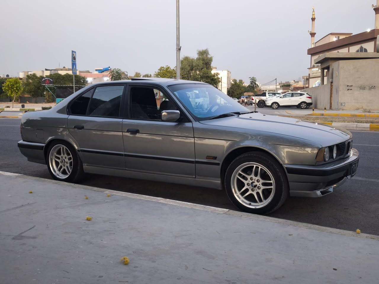 بيم موديل 1992 /520 كير عادئ
*********** نرخئ 32
