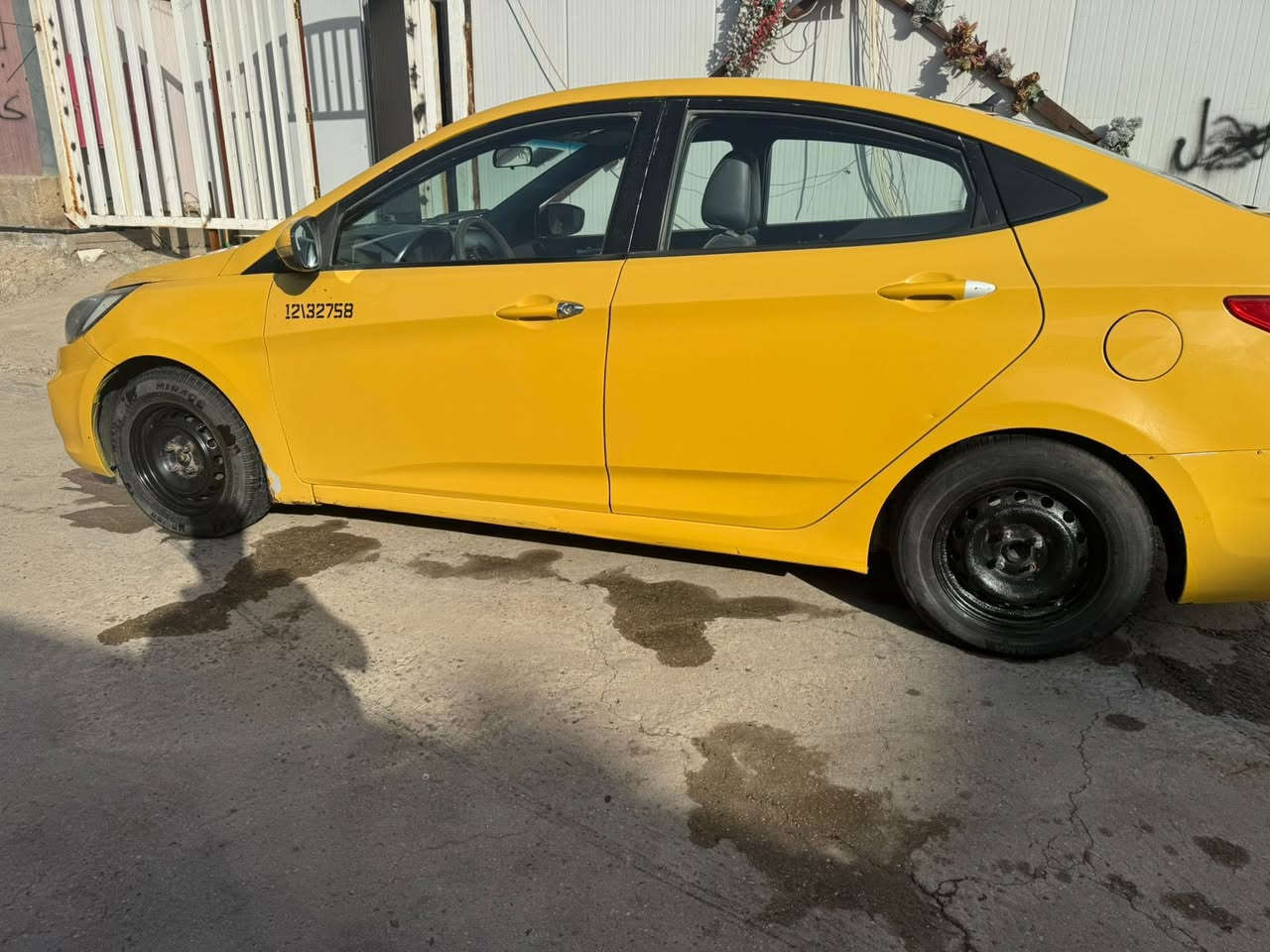 اكسنت 2012 خليجي بابل بسمي بيهه جاملغ امامي مابيهه مصرف ربع كامله السياره تخم تاير باتري حداديه مكينه كير كله بشرط مكاني بابل حي الصحه 
السعر 78 وبيهه مجال 
***********
