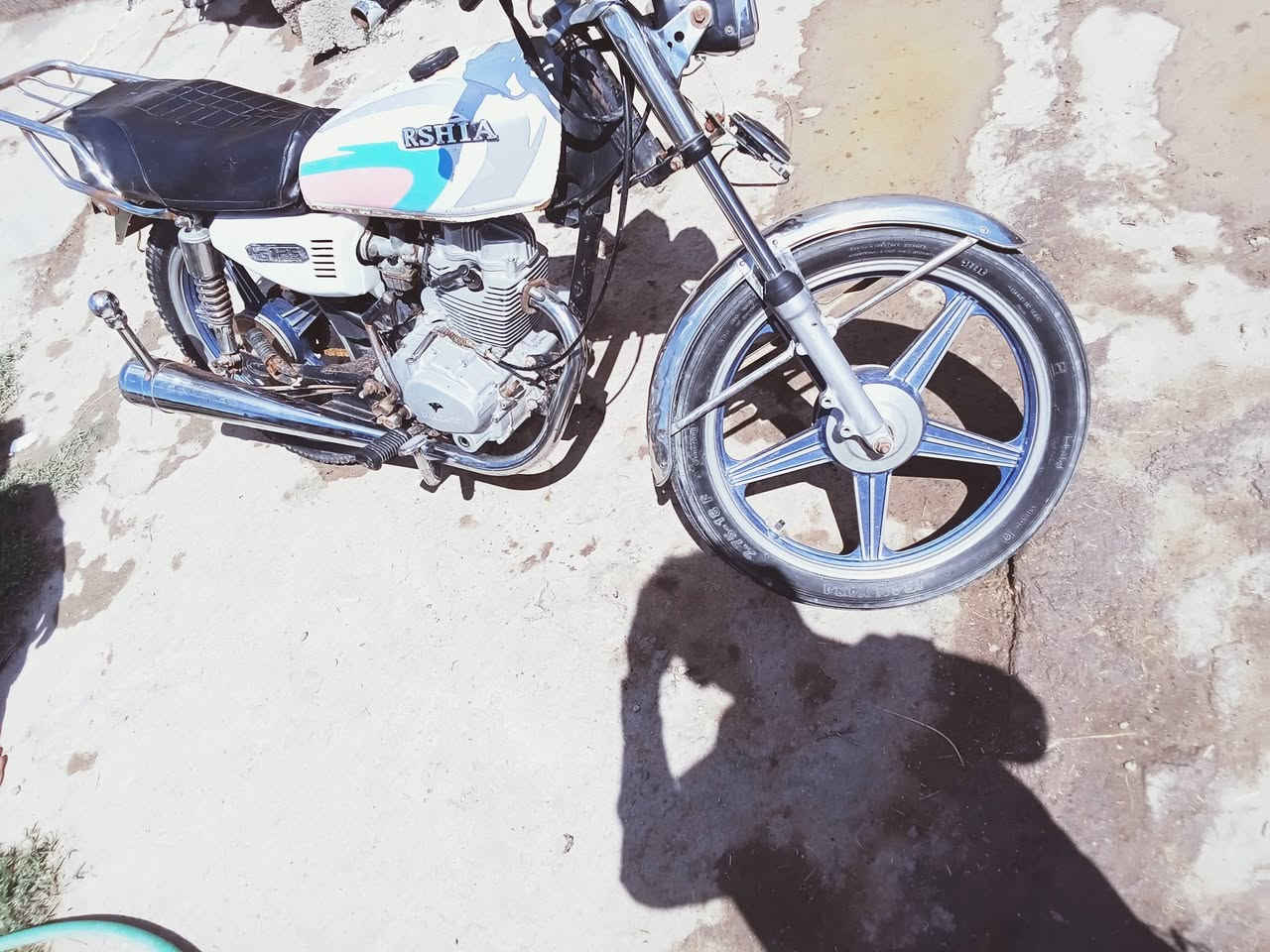 سلام عليكم من رخصت الادمن
دراجه للبيع السعر خاص نوع بارت خمسه كير كهربائية شغاله بس كلك كلك السعر خاص المكان شارع شطره دوايه شارع قريه ال محيرز مقابيل مدرسه البدر المختلطه وبيه مجال بسيط


**إذا كنت صاحب هذا الإعلان وتريد حذفه لأي سبب، رجاءا أرسل رسالة إلى الدعم الفني**