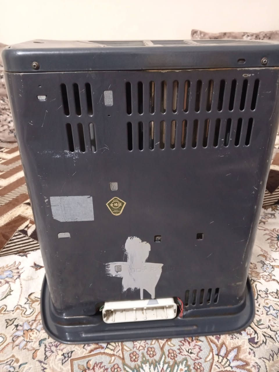 عليكم صوبه نفطيه للبيع نضيف بس يرادله فتيله..سعره 50 الف ***********
