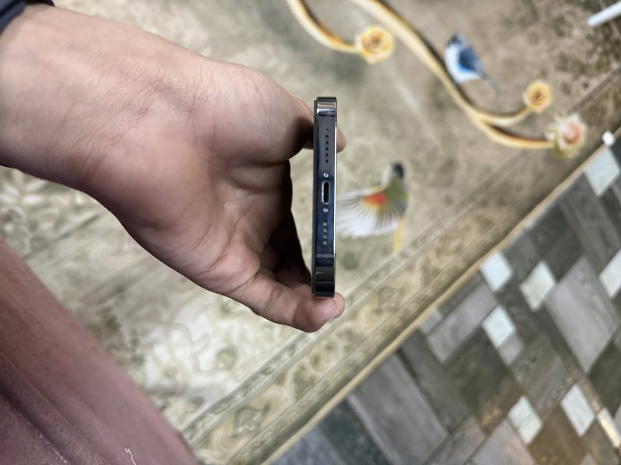 سلام عليكم أيفون 13 Por Max جهاز نضيف نضافته 99/100 مثل ما شوف بل صور ذاكره 512 بطاريه 79 مبدل شاشه اصليه سعر 580الف وبي مجال تواصل ***********
