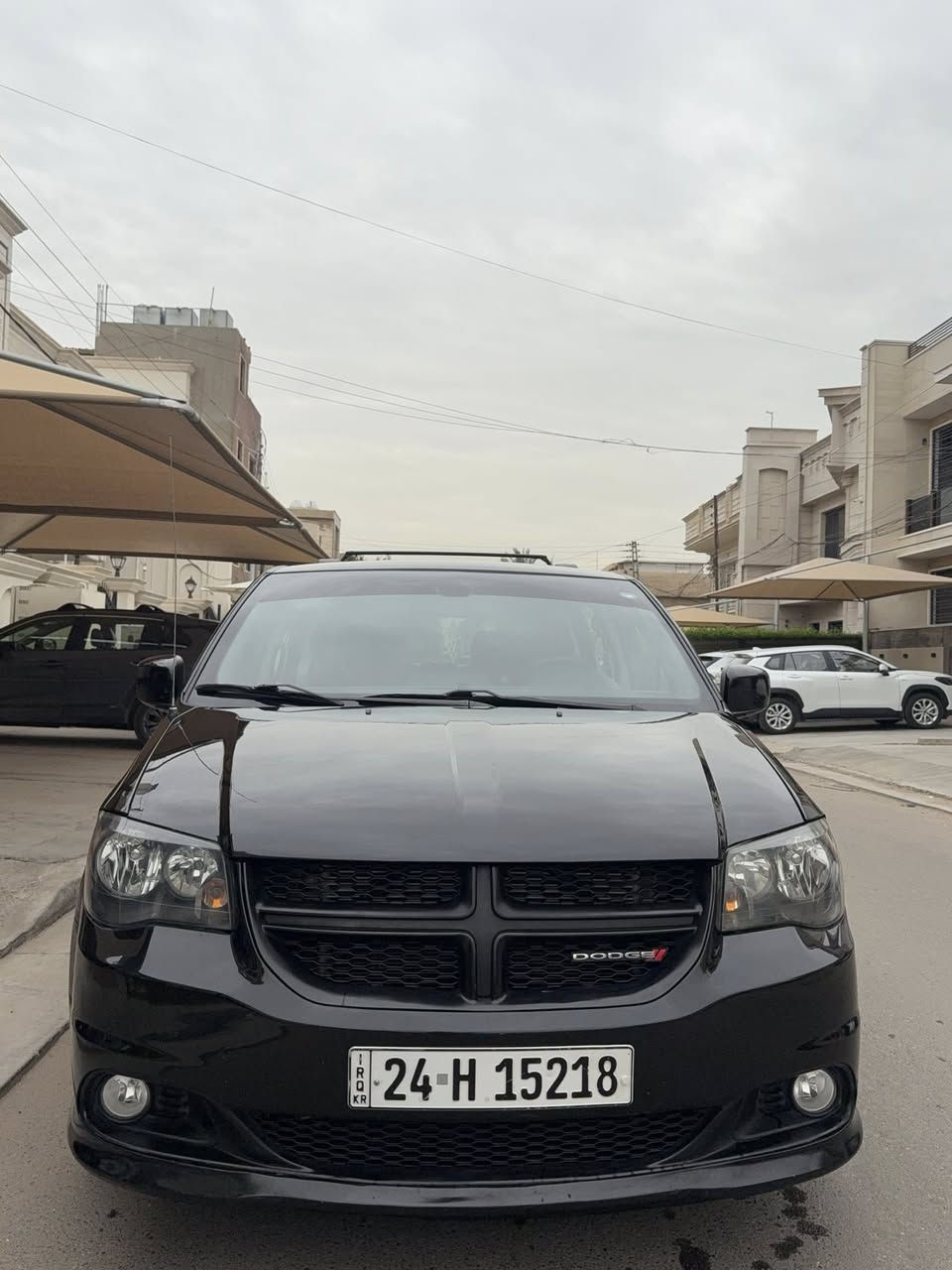 السلام عليكم
كرفان موديل 2020 فول 1/1
ماشيه 38 الف حفيقي
كراسي جلد كهرباء خزن 
استيرن كهرباء تدفئه 
شفتات استيرن
تشغيل عن بعد
كراسي سياحيه
ابواب وصندوق كهرباء
فرس قماره وشاشات عدد 2
شاشه وكار بل
السياره صدر كير محرك تخم تاير باتري كله جديد بدون ايي نقص
السياره وارد امركي قطعتين بدون ايرباك
مكان السياره المنصور
رقم الهاتف ***********
