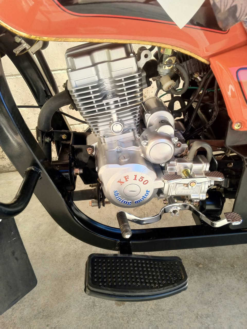 السلام عليكم ستوته 2023اي نقص مابيها الهندر موجود والصندوك موجود والسيد ابريك موجود يعني كامله مانفصها برغي العنوان بغداد تقاطع  وداخله كمرك يعني مكمركه وتترقم ***********
