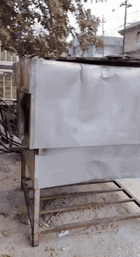 فرن لحم بعجين مع غراضه ادفع سعر
*********** مكان موصل حي الكرامه
