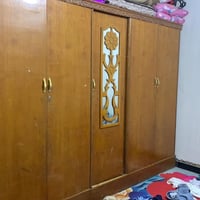 يالله  تخم ٥ مقاعد ٧٥ وبيه مجال  بوفيه نظيفه متر ونص ١٠٠ وبيها مجال  س...
