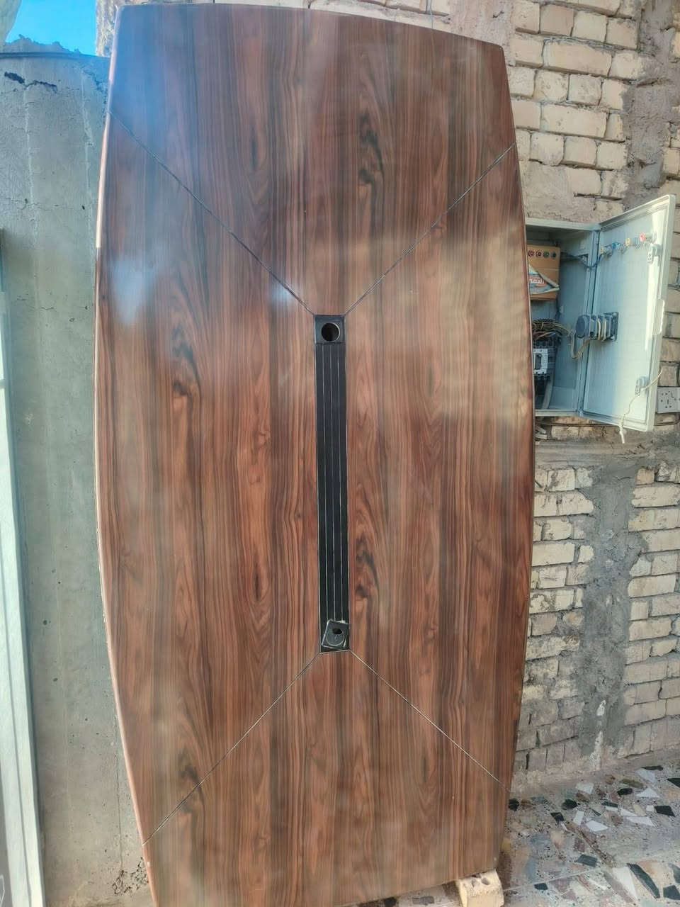 السلام عليكم عندي هذا ميز اجتماعات او ميز طعام
وهذا الميز الصغير
للبيع ١٢٥ الف
البلديات ***********
