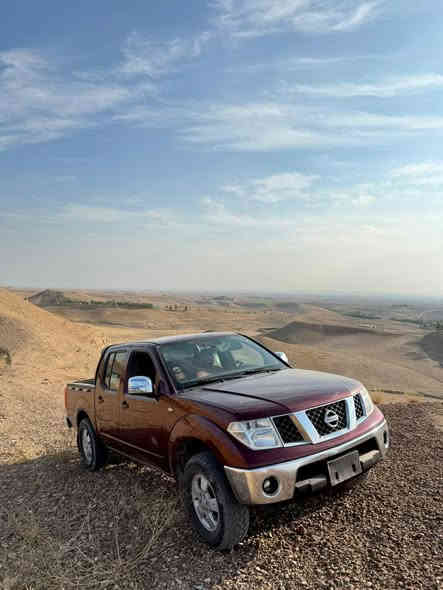 نفاره -٢٠٠٩-رقم اربيل -رقم سنويه جديد -محرك جديد 
تبديل شريكة -بدون حادث فقط نص باب مرشوش 
***********
