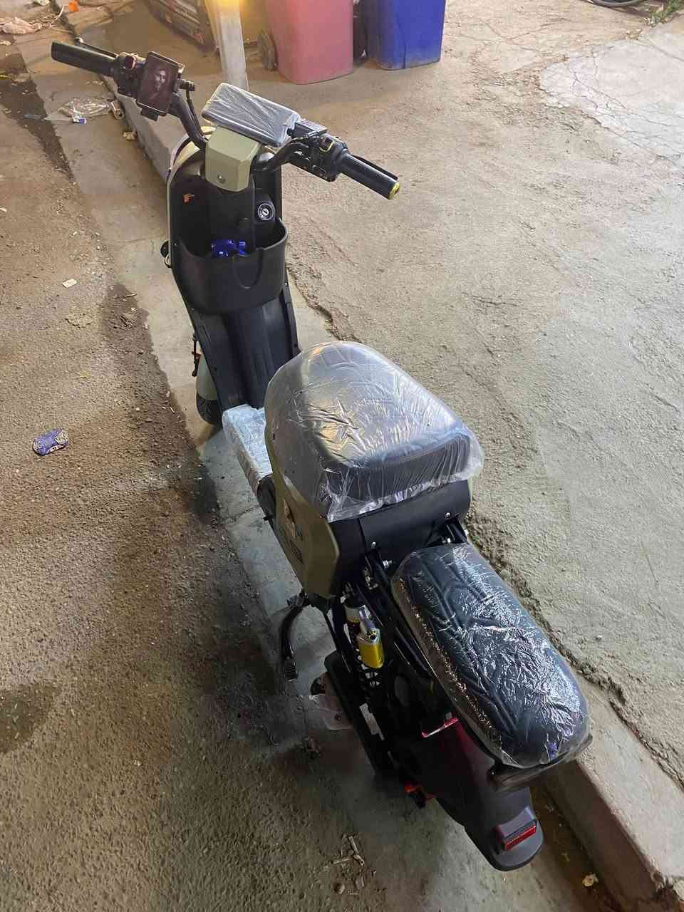 السلام عليكم ورحمه الله وبركاته دراجة شحن للبيع
خمسه بطاريات

اشاير 

لايت عالي ناصي 

امبي ثري 

اربعه كير

ستان مبايل

ابريك هيدروليك 

نضام R

تبيت p

مكاني بغداد حي العامل السعر ٦٠٠وبيه مجال حك اجيه


**إذا كنت صاحب هذا الإعلان وتريد حذفه لأي سبب، رجاءا أرسل رسالة إلى الدعم الفني**