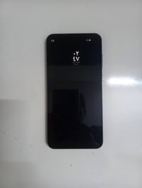 مواصفات شاشه amoled يدعم hdr10+ نوع الشاشه 8bit يدعم 120hz و 60hz لا ي...