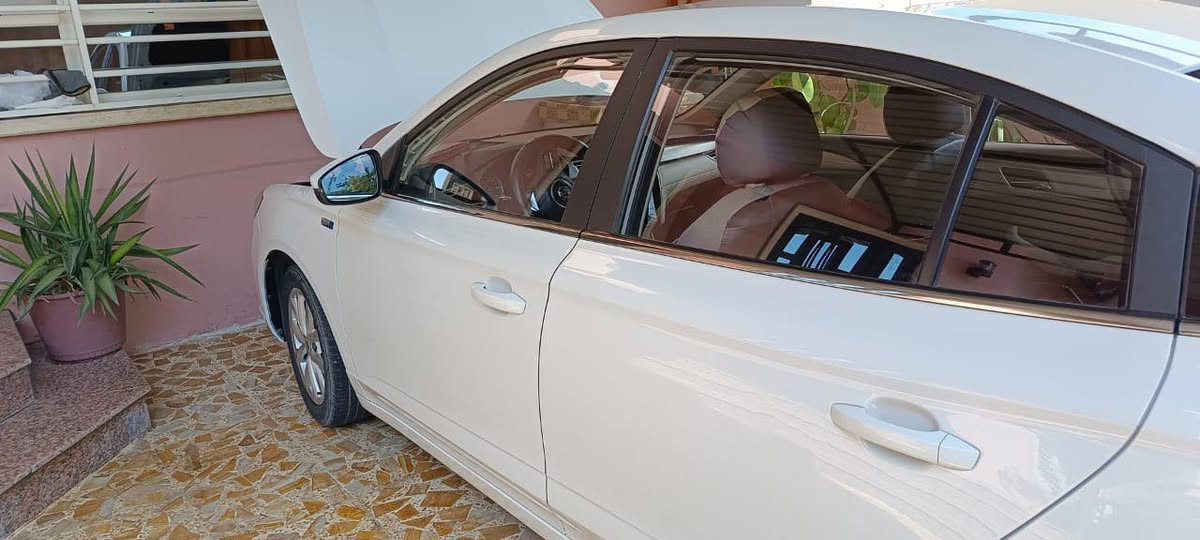 ام جي
موديل 2023
مكفولة ضرر  فقط بيه شبر صبغ بل دوسه 
ماشيه60 
هزة وسنوية جاهزة شرط تحويل 
كير ومحرك بشرط 
السيارة جديده على وضع الشركة 
مواصفات 
كير توماتيك 
شاشة +كامره
جامات كهرب 
ويل كب
تحكمات ستيرن
باقي مواصفات معروفة 
مكان السيارة موصل حي العربي 
السعر 98
للاستفسار اتصل على رقم ***********3
