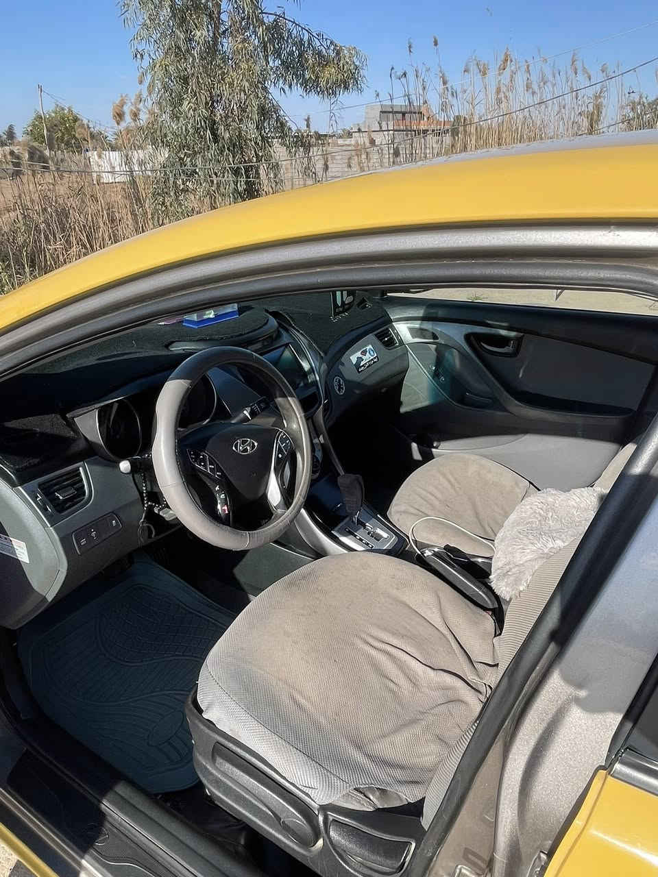 النترا 2012 وارد امريكي حادثها جاملغ امامي ايمن كلها ليبل واحد بدون تبديل بدون معجون فقط حادث امريكا رقم بغداد الماني مشروع وطني تحويل ثاني يوم هيئه مصفره جديد سنويه ماساقطه 
مواصفات@@@@
محرك 1800 دوش 
فول تحكم ستيرن 
حاكيه بلوتوث اتصال 
كير اوتماتيك 
جام كهرباء اوتماتيك
نظام 4 دسك 
مانع تزحلق 
كروز سرعه 
نظام ايكو 
كشافات اماميه 
كير محرك مكفولات تبريد منضومه جديده تدفئه شغالات صدر امامي خلفي بدلته جديد تخم تاير ووياله شديتهن جدد سياره جاهزه نصبه فول واحلى من الصور 
عارضها ب 88وبيها مجال 
مكاني ديالى الخالص ***********
