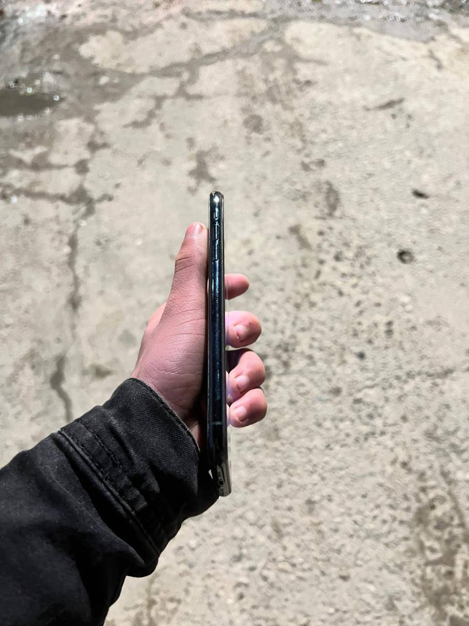 ايفون 11 برو ماكس
مبدل شاشه اصليه ثلاث خيارات 

مبدل بطاريه اصليه 100

فيس ايدي واكف

ذاكره 256

تك سيم

السعر 190 وبي مجال بسيطط

الموقع حي الصحه جانب الأيمن

للأستفسار ***********
