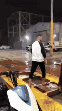 دراجه ماكس عدله للبيع السعر 400بيها مجال بصيط نقص تاير خلي بس مكان بغد...