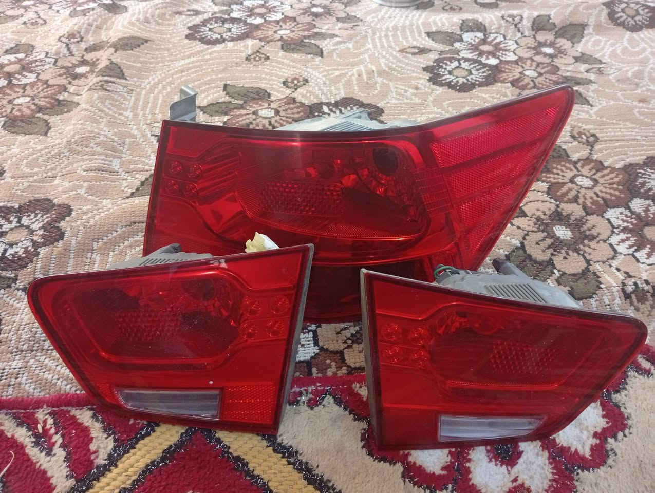 السلام عليكم
3 قطع بك لايت و

4 ابطاين بيبان 

شرط جدد مال حاويه السعر كلهن ب 125 

مكاني ناصريه سوق الشيوخ ***********
