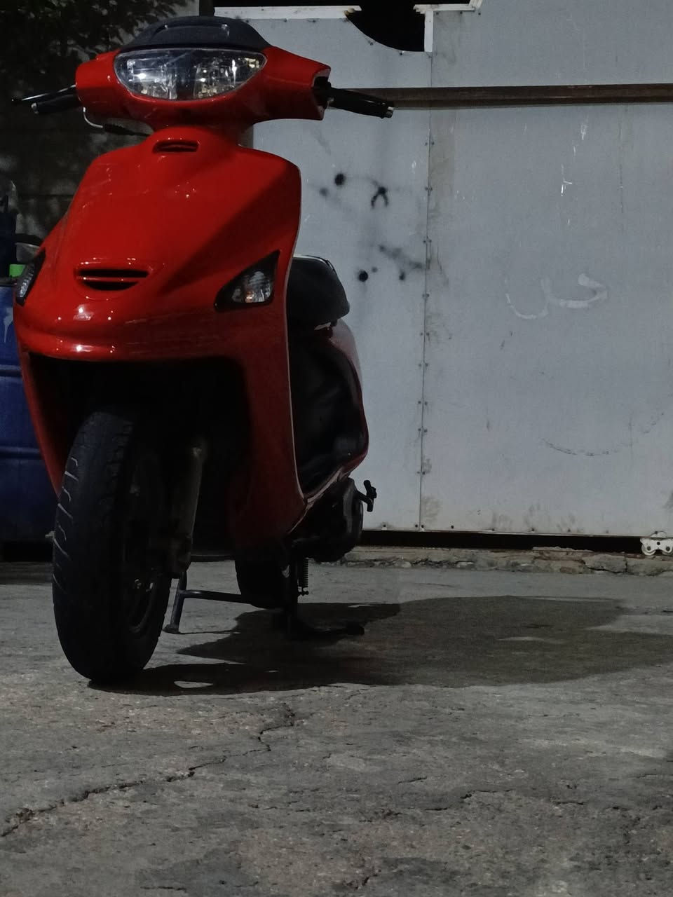 السلام عليكم دراجه لبيع فراشه كفاله فحل الدراجه جديده هاذه رقمي *********** اتقدم ولا تتندم مكان حله دبله
