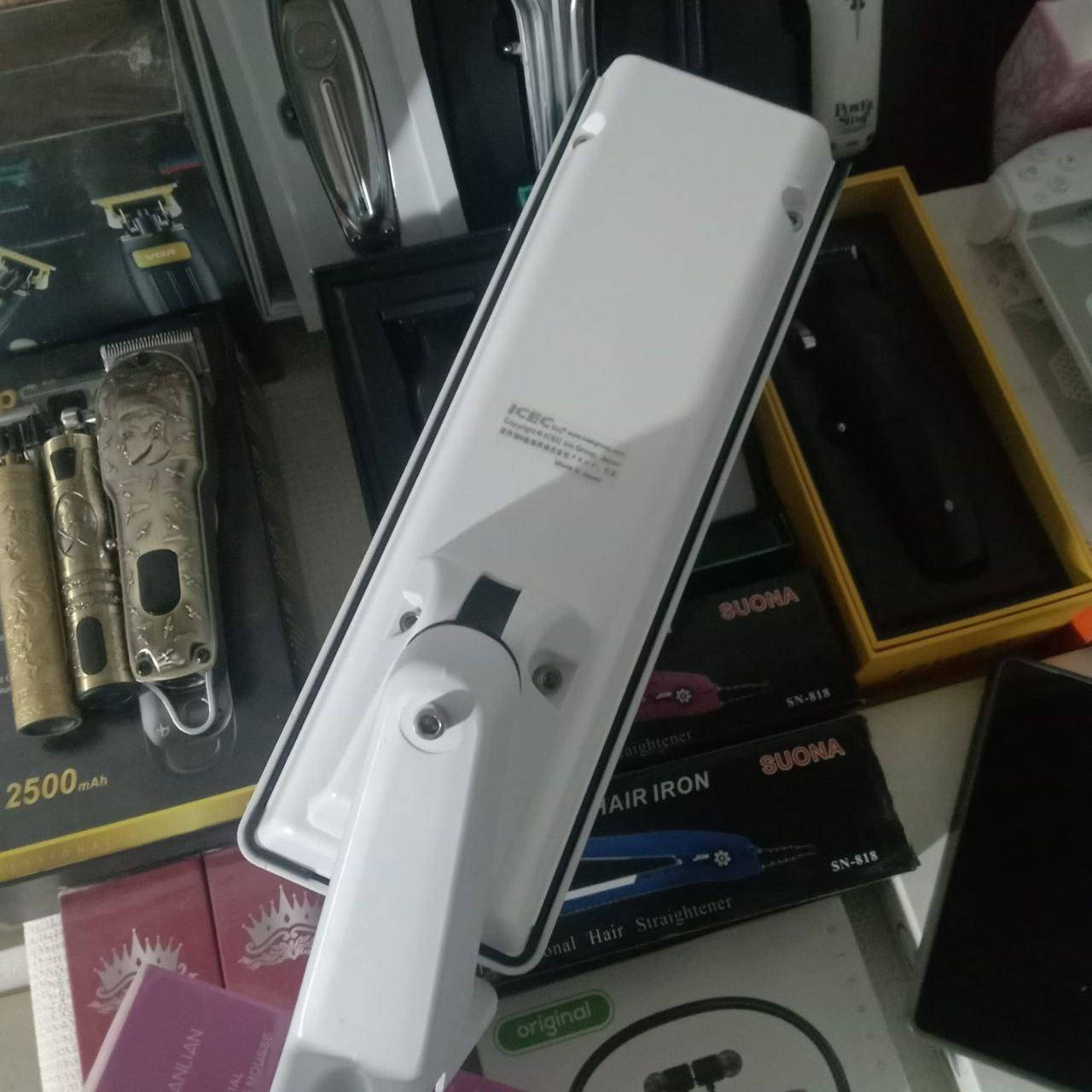 السلام عليكم كامرات مراقبة خارجية عدد2جدد بعدهن غير مستخدمات باعدهن بالكارتون كامرات تصوير خارجي ضد المطر والشمس و عوامل الطبيعة الحجز خاص او على الرقم *********** متوفر واتساب و اسعارهن اصحاب الخبرة يعرفون الهن
