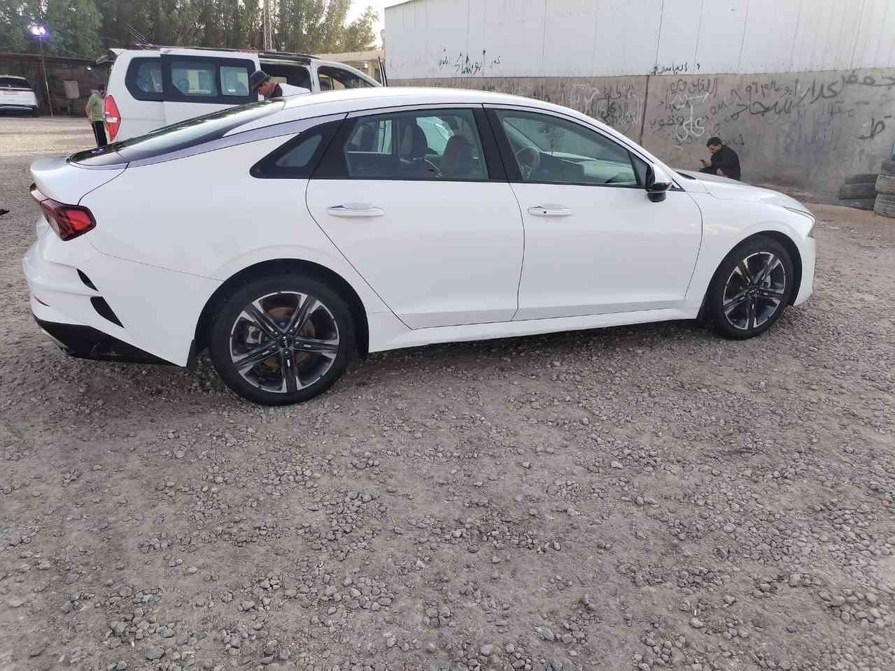 كيه اوبتيمه 2023 تحويل مباشر ماشيه 181 كفاله بيه شبر بدوسه الجوه الباب الخلفي ساحبينه كارت مكينه 2ونص لاتنقيص ولاتبخير سياره مال بيت السعر 210 وبيه مجال مكان السياره ديوانيه الحمزه الشرقي الرقم ***********
مكلف بل نشر
