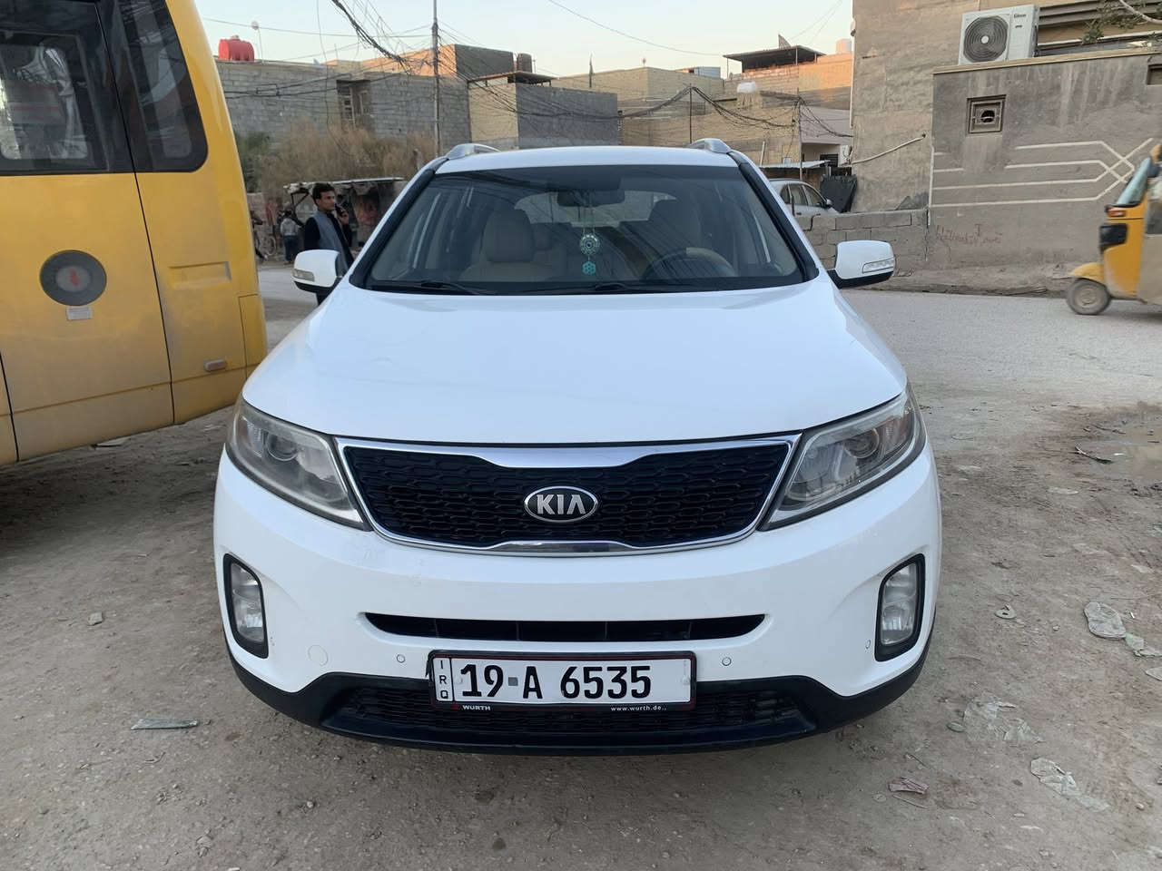 سورنتو مديل ٢٠١٤سيارة مكفولة من كشر ومكينة ٢٤٠٠دوش المرغوب سيارة حلوة وماناقصهة شي كاملة ومكملة ومواصفات البيهة حلوة والمرغوبة 
١.تحكم ٢.كامرة٣.اشاير بالمري ٤.حساسات ٥.دسك ٦.ويل كب ٧.سيارة حاكية ٨.شاشة كبيرة٩.سبعة راكب اصل ١٠.ثلاثة تبريد ١١.تخم تاير جديد تدقئة تبريد شرط سيارة حلوة ما جناي وبعد بيهة موصفات هواي السعر المطلوب ١٦٢وببها مجال حك الجية رقم كربلة سيارة احلى من الصور الشراي يتصل عل الرقم *********** مكلف بالنشر
