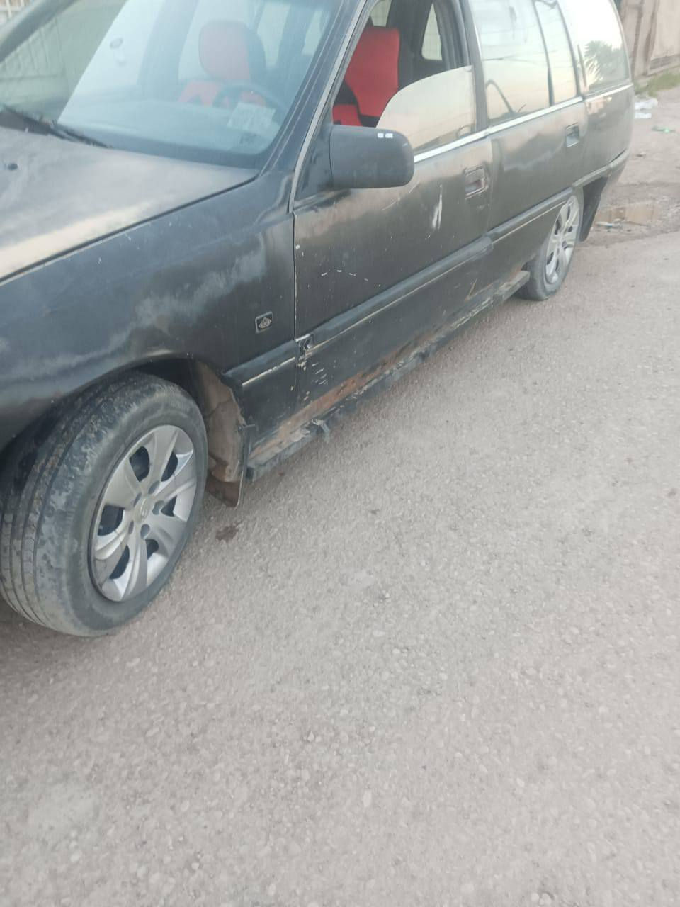 السلام عليكم من رخصه الادمن. اوبل اوميكا للبيع رقم ديالى محرك وكير بطه 2500 تايرات نص عمر سنويه ساقطه السيارة بسمي السيارة مال شغل بيها ملاحضات.  سعر 20 ورقه بيها مجال لشراي.  اتصال. ***********
