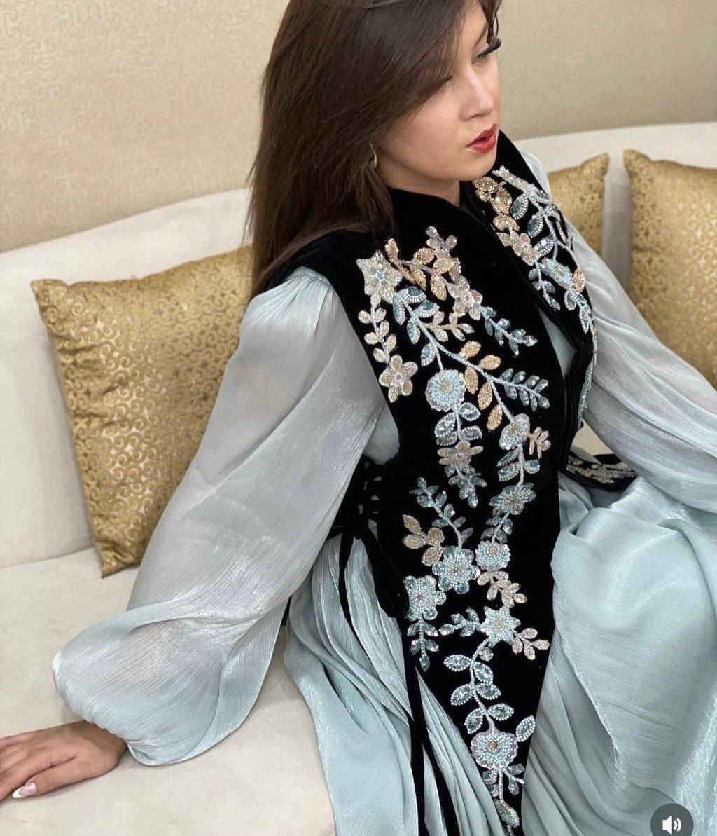 فستان مبطن
خامه اوركنزا امبطن🫣🦋

موديل روعه ولا غلطه 💯

يلبس مـטּ 38 لل 48
 سعر الدرزن 345الف


**إذا كنت صاحب هذا الإعلان وتريد حذفه لأي سبب، رجاءا أرسل رسالة إلى الدعم الفني**