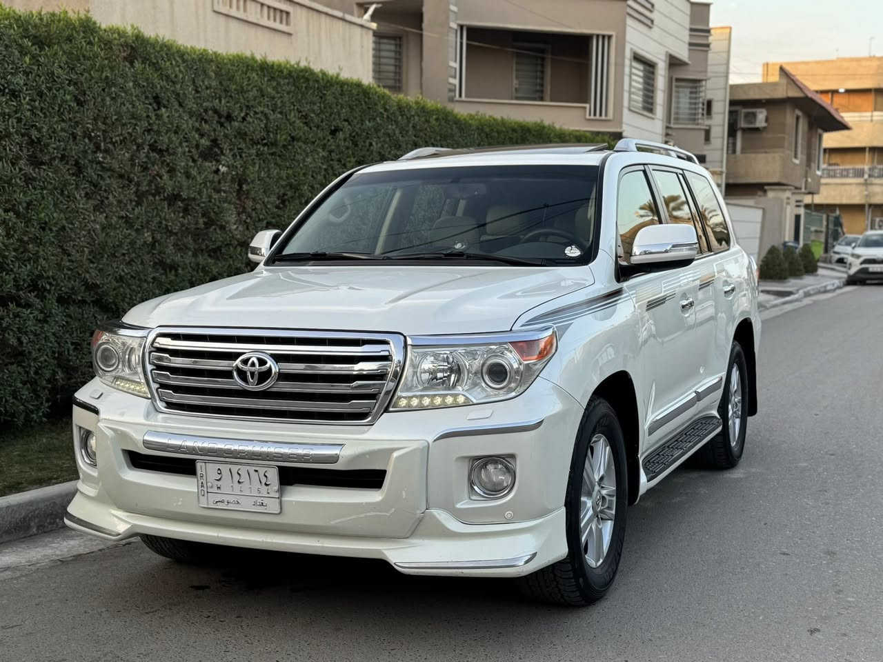 ***********  جديده جدا
لاندكروز 2014 بريم
مكفوله من الضربه  والصبغ بيها بارد اصبعين 
طفايه بالصدر  وثلاجه
محرك ٦ سلندر
كير محرك  مكفولات
ماشيه ١٥٠ الف حقيقي
كامره بلاديه
حساسات امامي خلفي
زراك لايت 
ترحيب 
غرفتها جديده جلد
تحكمات جهتين
مرايه ليزريه وسطيه
اناره محيطيه داخله وخارجيه
علامه لاندكروز بالابواب
فرشات وعده وكتلوكات بلاديه مال شركه 
فتحه  بصمه 
صدر امامي خلفي جديد 
تخم تاير وباتري جديد 
بصمات عدد اثنين
تحويل ثاني بغداد
السعر ٣٨٨  ورقه 
مكاني الاعظميه 
***********
