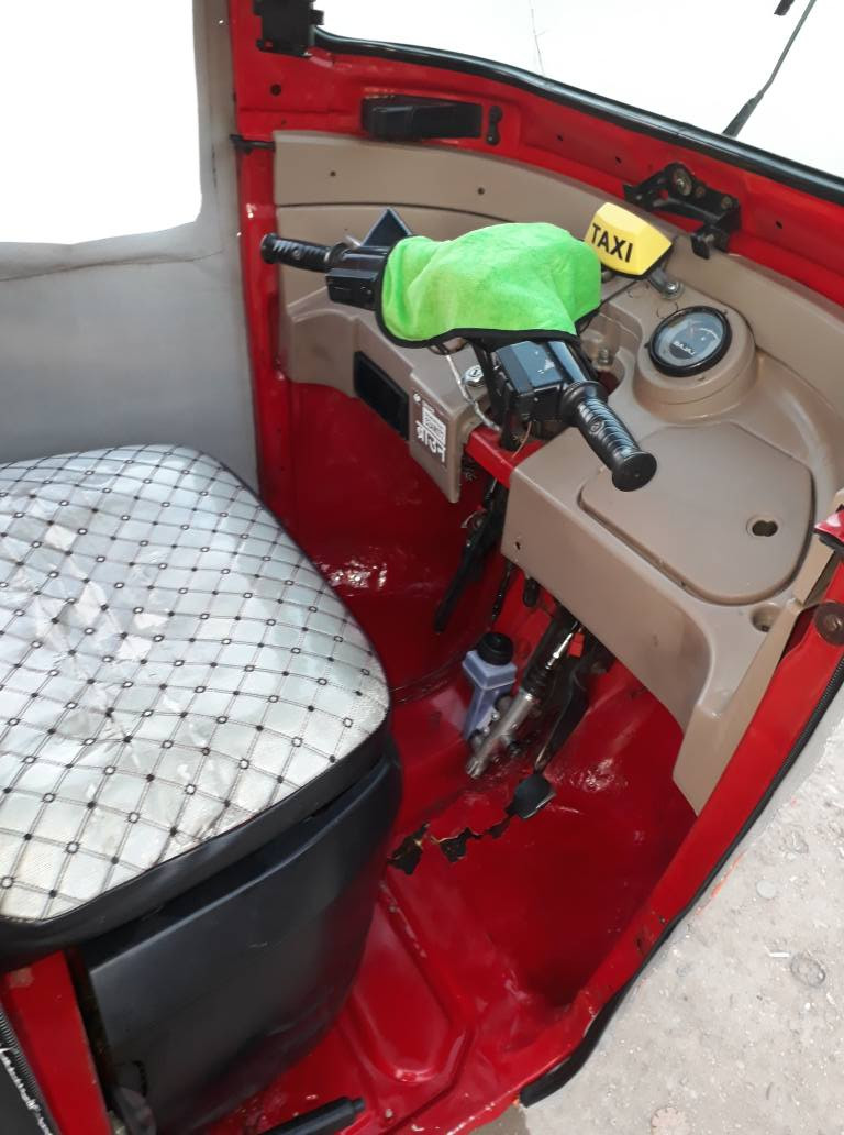 السلام وعليكم
تكتك للبيع موديل 2017 اوراق كامله معمره جديد سلف باتري كتبريتر تايرات شخاطه كلهن جدد شغاله كبل لشغل 3500وبيه مجال مكاني محموديه للسفسار اتصل ***********
