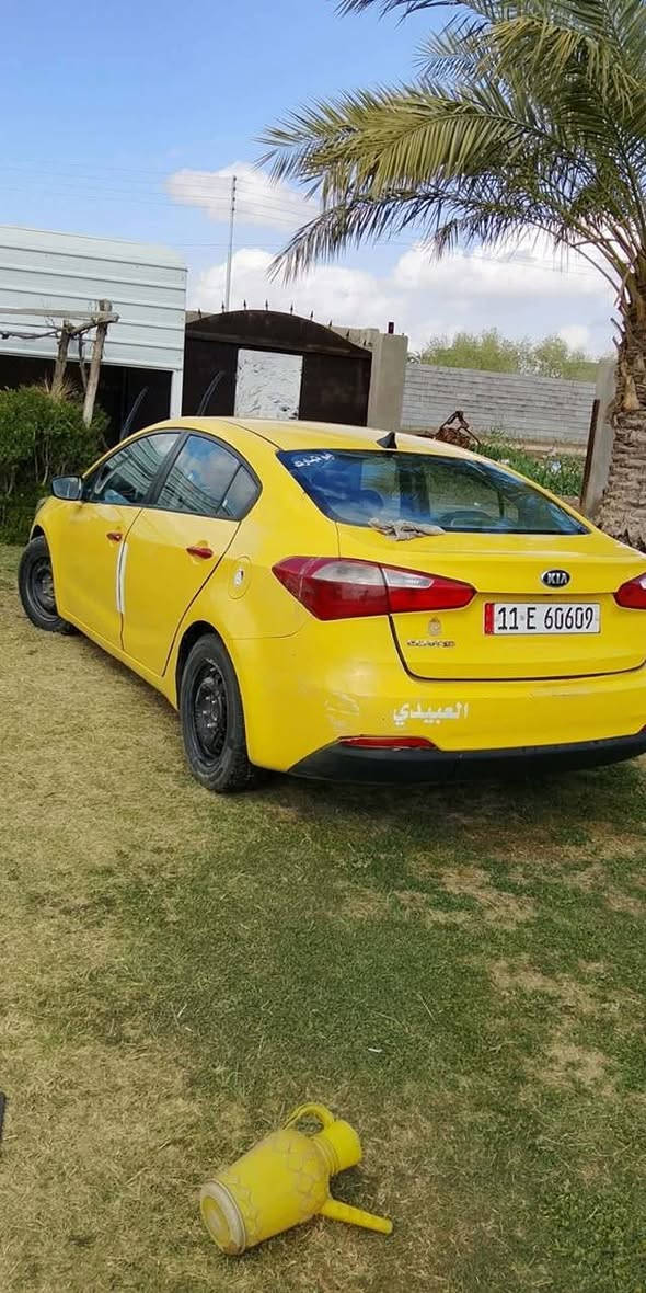 السلام عليكم سيراتو موديل 215 خليجي محرك 1600مكينه بيهه تنقيص ستفسار ع رقم مامتواجد ع فيس *********** 》***********
