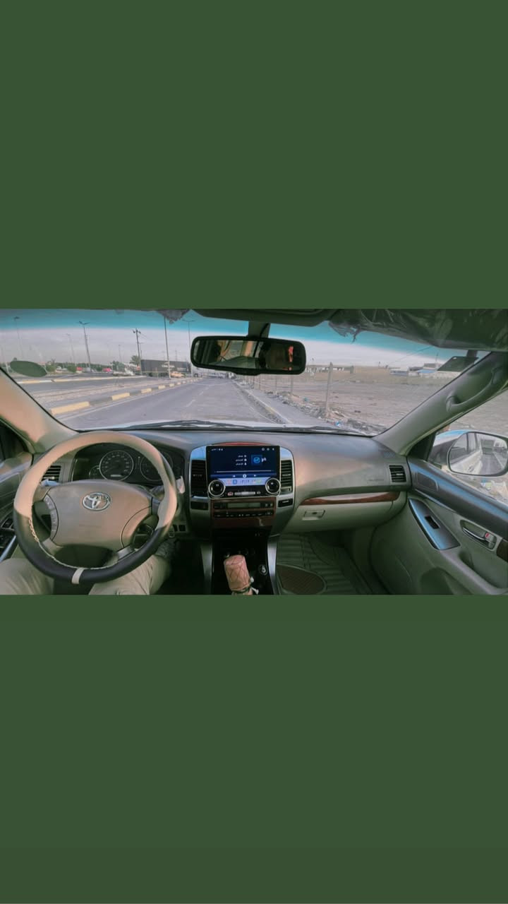 السلام عليكم برادو موديل 2009 كفاله عامه فول مواصفات ما عدا فتحه السياره على وضع الشركه مكينه 6 سلندر 4000 السعر18500 ونص وقابله للتفاوض 
رقم هاتف ***********
