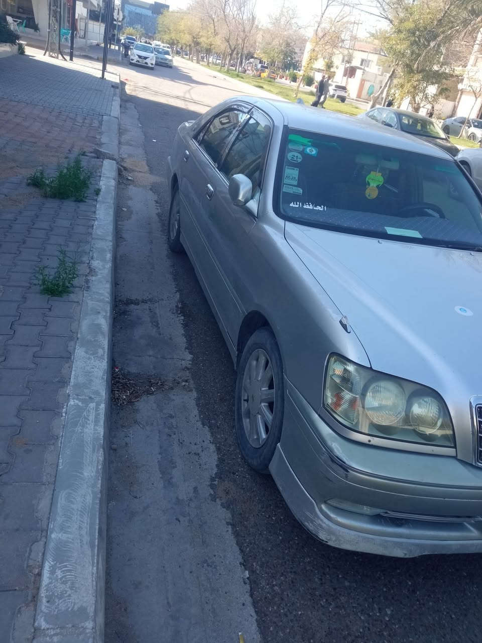سلام عليكم للبيع ملكه م 2000 اصل رقم كربلاء انكليزي بسمي سياره جاهزه مكفوله كص ونقل وحادث كير محرك دي فور الكبير شاصي 75 رايده ب 135 بيه مجال مكاني كربلاء ت ***********  السياره احله من الصور
