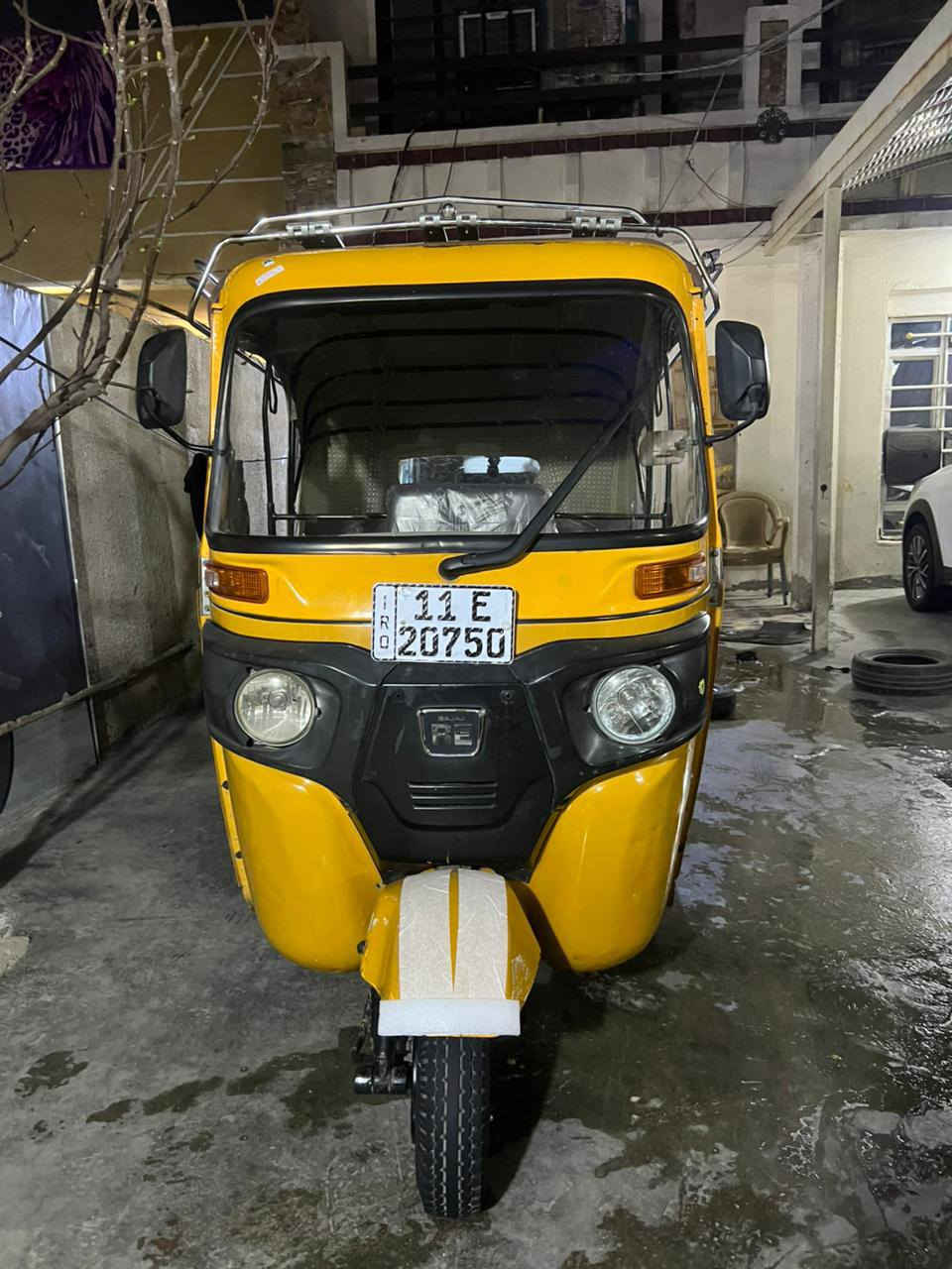 سلام عليكم مره خصت صاحب الكروب تكتك موديل 2021 شهر الرابع كافله عامه ماعده دوس معمره  بيه لغد بارد والباقي كفالة عامه بسمي تحويل ثاني يوم سيبايه تخم تأير سفاري مكينه كفالة عامه عل شركة ما مستحقه هزه كبل تحويل رقم انكليزي الجديد مكاني بغداد بغداد جديده قرب جبار ابو شربت سعر 7400 وبيه مجال الشراي رقم الهاتف ***********
