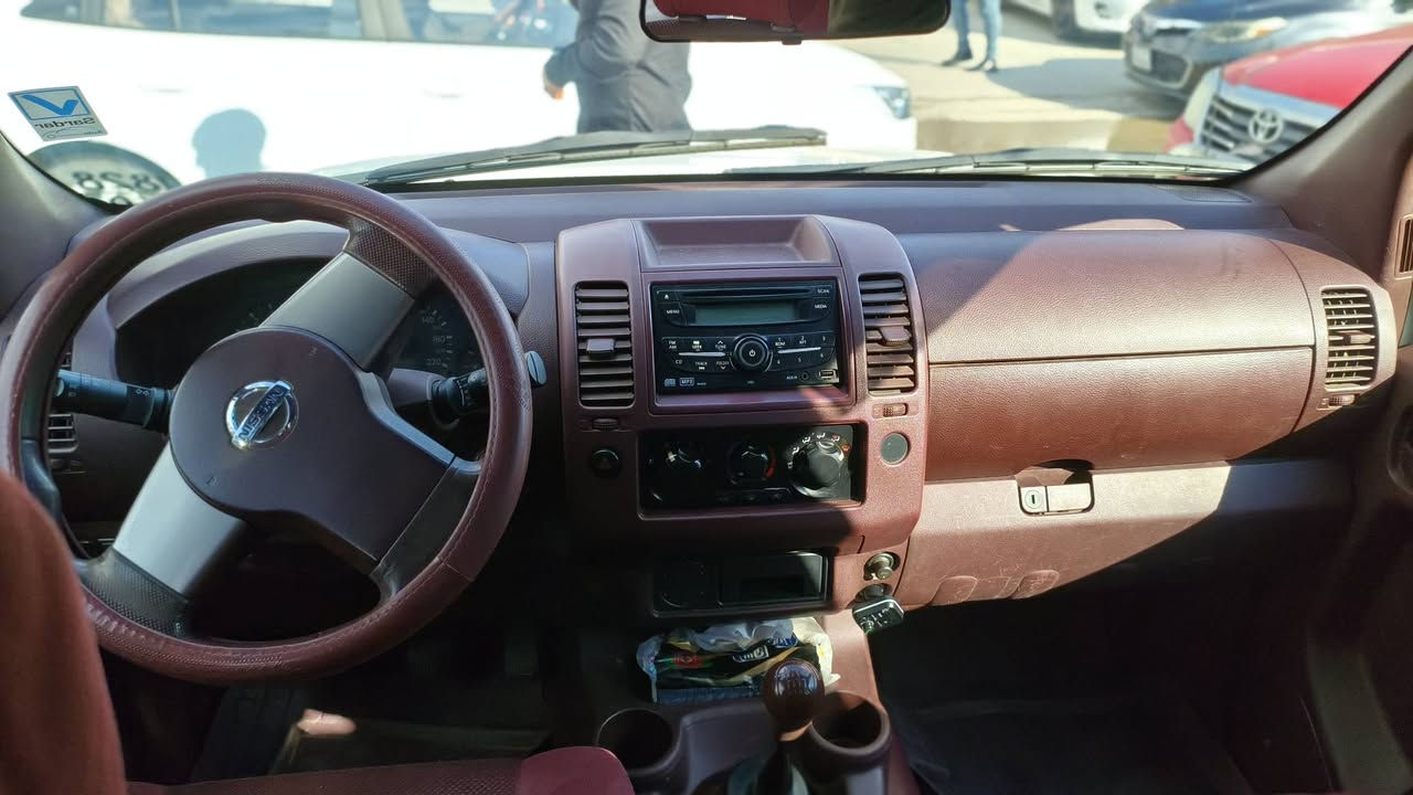 Navara 2009
گێڕوو مەکینە بەشەرت
تەبریت 
چوارتایەی لۆک
سەنەوی تا 2030 تازەیە
گێڕ عادی
نرخی 88$ 
ژم.***********
