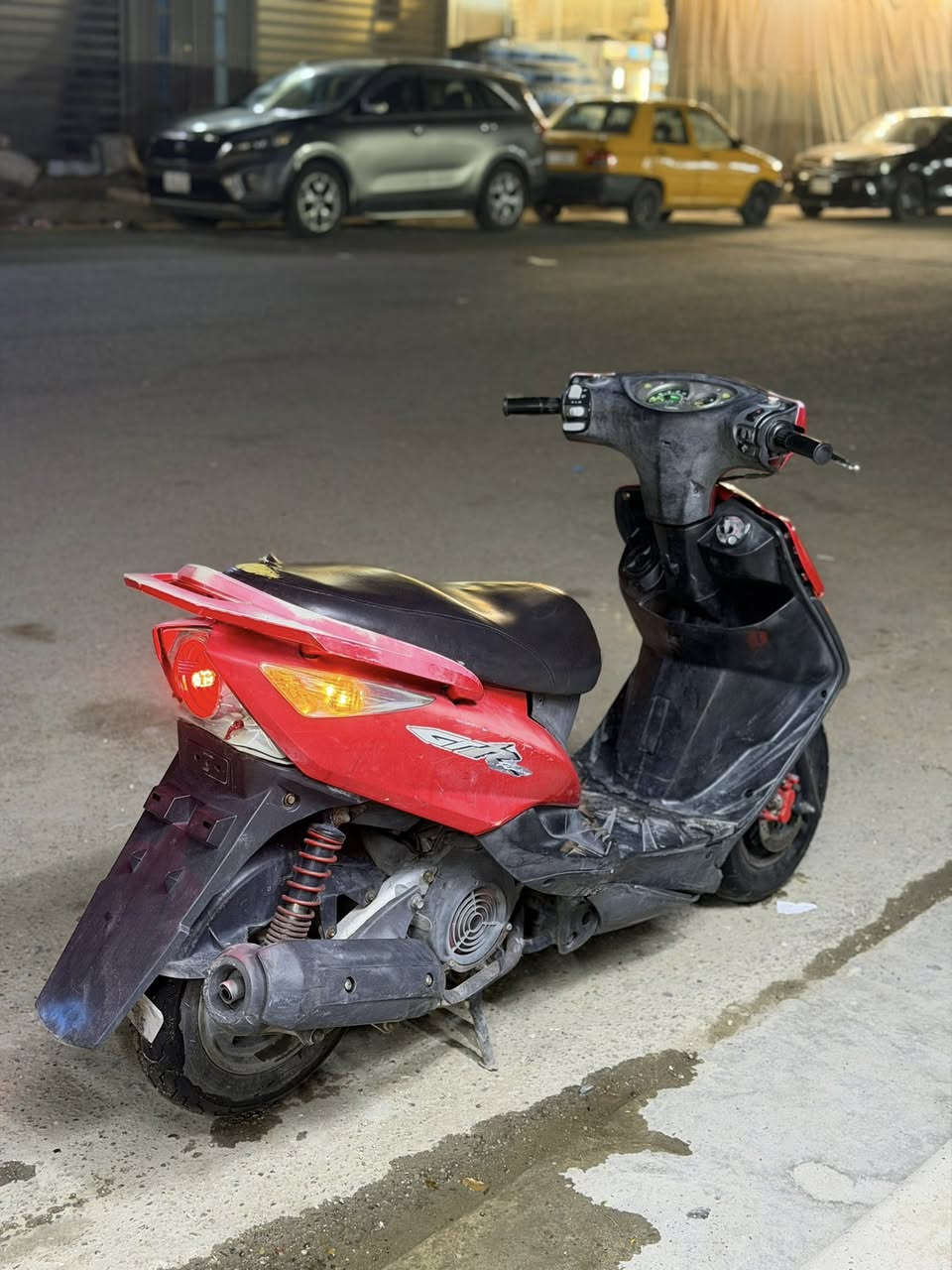 سلام عليكم ماكس ثعلب دراجه مال رمبه حيل نضيفه ختم واحد دراجه نقصها بس مرايه مال بك لايت الخلفي وباقي دراجه كله كفاله سعر550وبيها مجال بصيط مجال قليل العنوان بغداد بلديات مخازن سمنت رقم ***********متواجد وتساب ورصيد
