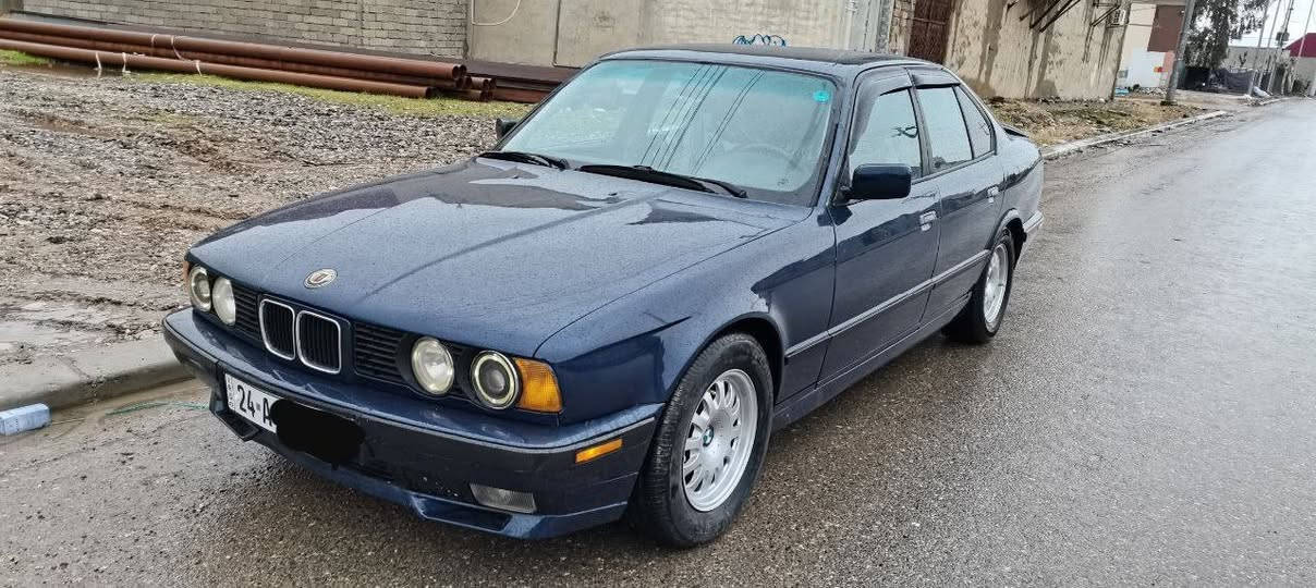 موديل 1990 رقم دهوك 
525 كير عادية مكينة دجتال 
دوو جام كهربائية 
سیارة سةر وةزعي شةريكية 
بي دعمة عام بةخة بو جاني 
تبريد و هيتر درستن 
رقم و سةنةوي جديد حتا 2030
سيارة بي كيماسة بي مةسرةفة جاهزة 
سعر 58 و مجال
*********** واتساب

سيارة موديل 1990 رقم دهوك 
525 كير عادي مكينة دجتال 
2 جام كهربائي 
سيارة على وضع الشركة 
بلا دعم عام بخ جمالية 
تبريد و هيتر مضبوط 
رقم و سنوية جديد حتى 2030
سيارة جاهزة  بلا مصرف 
سعر 58 مجال 

*********** واتساب زاخو, دهوك
