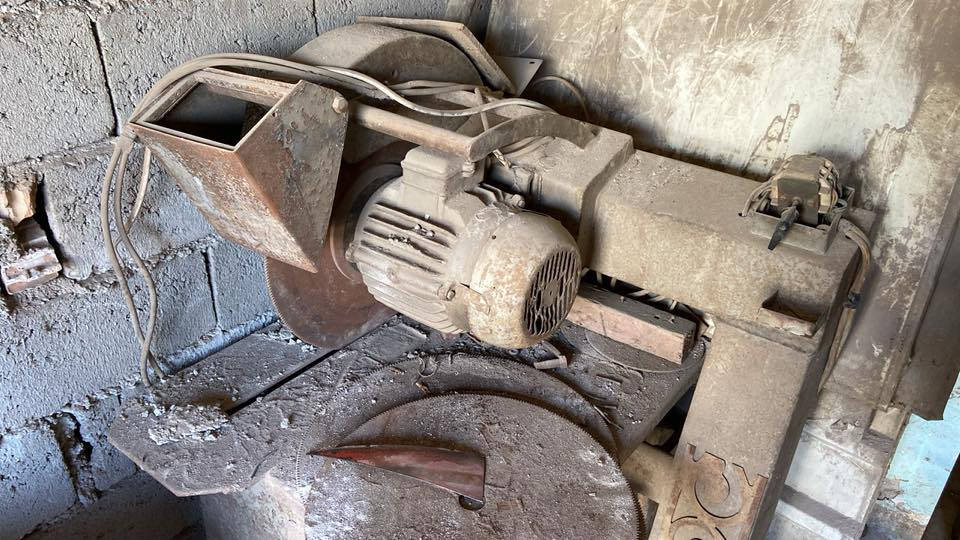 السلام عليكم  من رخصه الادمن 

السلام عليكم كتر حداده شغال نضيف فقط بولبرنات كايمه ماطور ايطالي 10 حصان شرط الفحص 
دريل صيني قديم شغال وشرط الفحص ثنينهن 
سعر الكتر ((مليون ))سعر الدريل ((400)) بيهن مجال عنواني بغداد المدائن سلمان باك 
***********متواجد
***********متواجد
