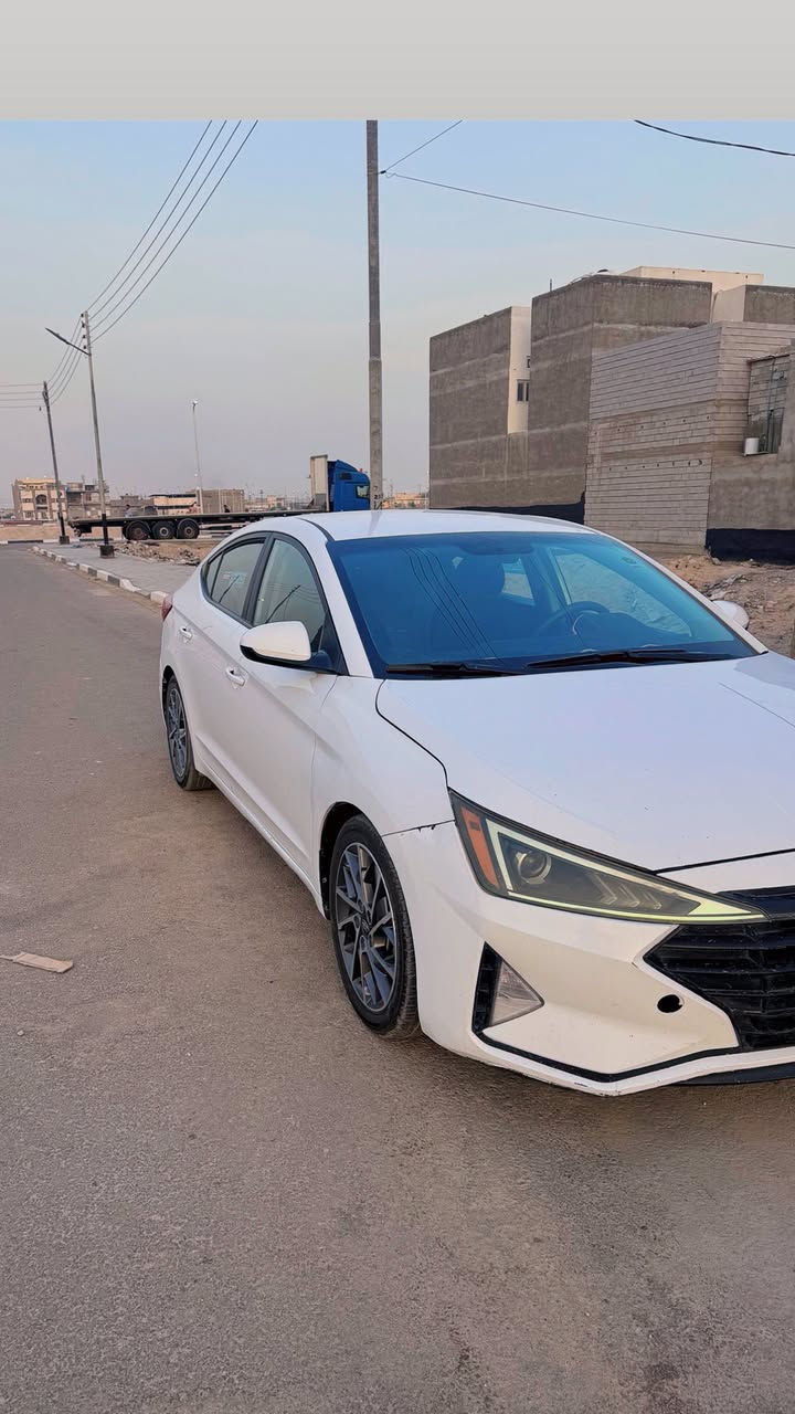 النترا مديل 2019 وارد امريكي محرك 2000 دوش تبريد ثلج رقم اربيل السنويه منتهيه صالهه 5 اشهر السياره جاهزه بيهه تقشير بالباب كد اصبع السياره بالبصرة السعر 135 رقم الهاتف ***********
