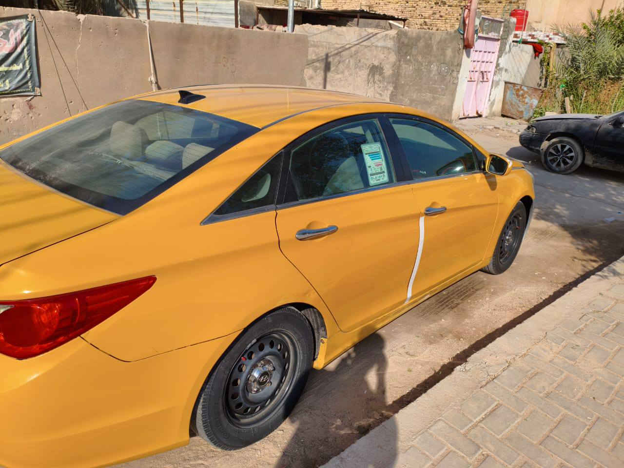 السلام عليكم سوناتا موديل 12
وارد امريكي بيهة ثلاث قطع
جاملغين وبنيد الداخل اصبع ماواصله 
مصفرة هيئة وغرامات ربع ماعليهة
رقم بابل انكليزي مكانهة ديوانية
سعر 88بيهة مجال ***********
وترهم مراوس بمقدس او اوبتما
