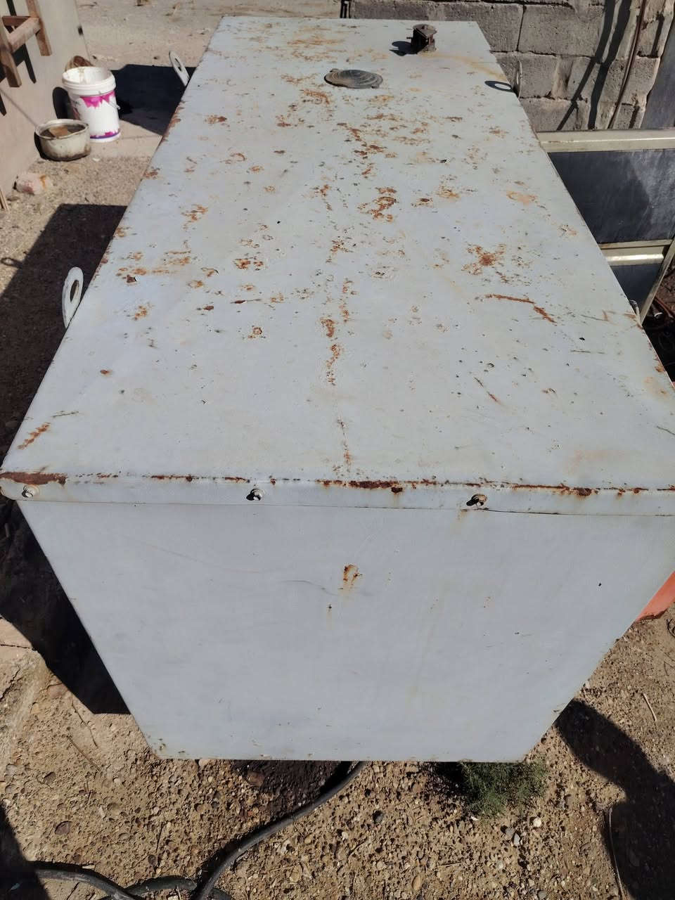 السلام عليكم مولد للبيع بيركنز انكليزي 17.5 كيفي ثري فيز بلادي ما مفتوح لا تبخير ولا تنقيص مولد جاهز برودكشن وحمايات للاستفسار اتصل على رقم ***********
