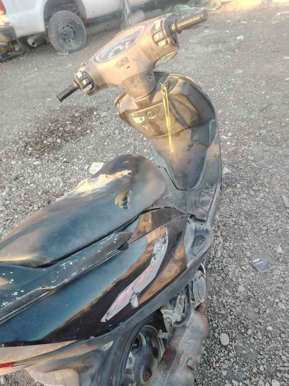 السلام عليكم
دراجه ماكس 140 للبيع دراجه كله شغاله سلف هندر كهربائيات مكينه ناعمه كفر بلادي قفل ستيرن قفل جنطه قفل جكمجه كله شغال دراجه كيج سرعه وكيج بانزين شغال دراجه جانت قبل متروكه السعر 275 وبيه مجال للشراي بيه نقوصات بسيطه مكاني سلاميات ***********.
