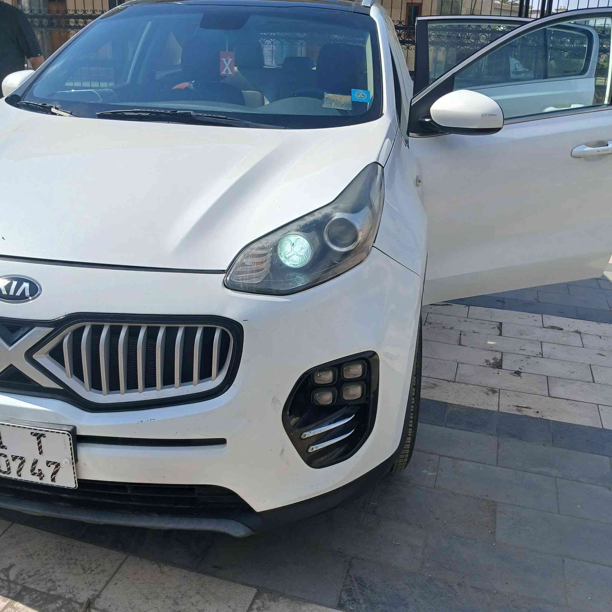 سبورتج ١٨خليجي مكفول كفاله عامه مواصفات كشتات جلد بنورامه تحكم استيرن محرك ٢٠٠٠دوش حساس خلفي تبريد قطعتين تخم تاير جديد بسمي رقم دولي جديد بيها سونار السياره المندلاوي جديد***********
