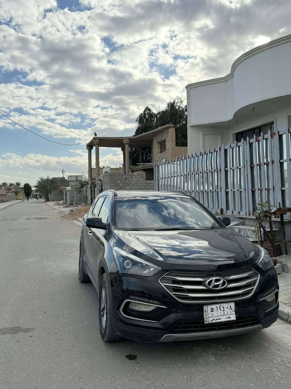 سلام عليكم
سنتافيه 2017  

رقم بغداد انكليزي 

محرك 4 سلندر 

5راكب 

حادثها جاملغ خلفي  وبيها صبغ 3 قطع 

الخلفيه 

  للبيع او مراوس بجارجر اوباما جيب  

مكاني بغداد دوره 

***********
