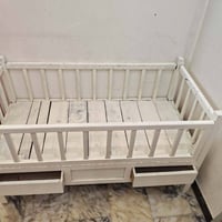 سرير اطفال • صاج • حتى ٦ سنوات