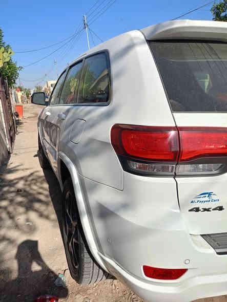 السلام عليكم ـ عندي سياره للبيع Jeep موديل 2021 ـ خليجي_ السياره نضيفه كلش ــ سعره 3،550وبيه مجال كلش بسيط الااستفسار اتصل على الرقم ***********ـــ العنوان واسط صويره 🫡🫡
