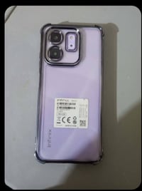 انفنكس نوت 30...ذاكره 256....صارله شهرين من شتريته جديد مامفتوح  ستعمل...