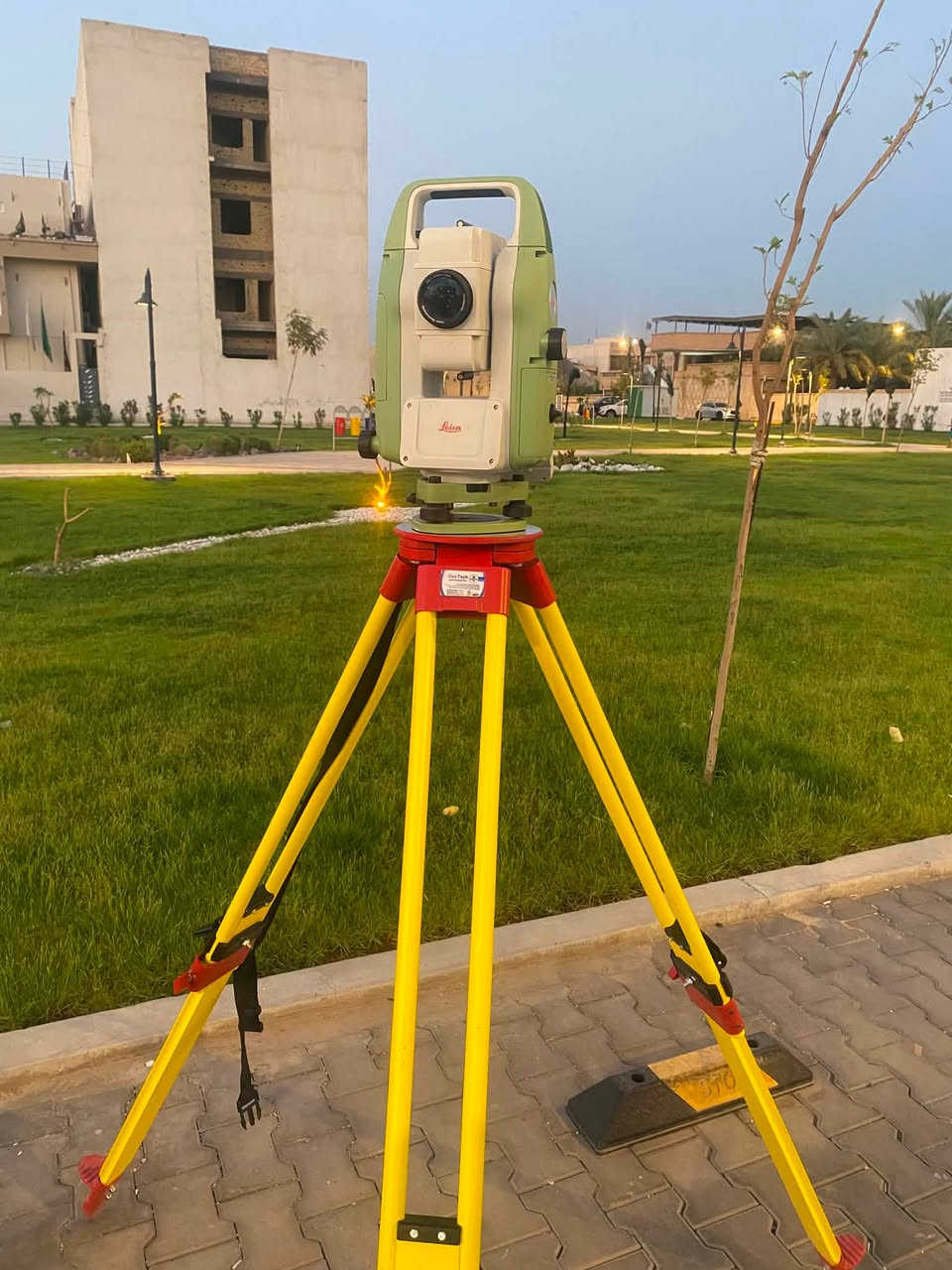 إعلان للبيع جهاز توتل ستيشن

متوفر الآن لدى Geo Tech

🔹 Leica Total Station TS07
✅ حالة الجهاز: مستخدم، نظيف جداً، كامل مع جميع ملحقاته.
✅ المدى: R500
✅ الدقة: 5”
✅ سنة الصنع: 2023

الجهاز جاهز للعمل، مناسب لجميع الأعمال المساحية ويتميز بالدقة والاعتمادية.

📞 للاستفسار والاتصال:
***********
***********
