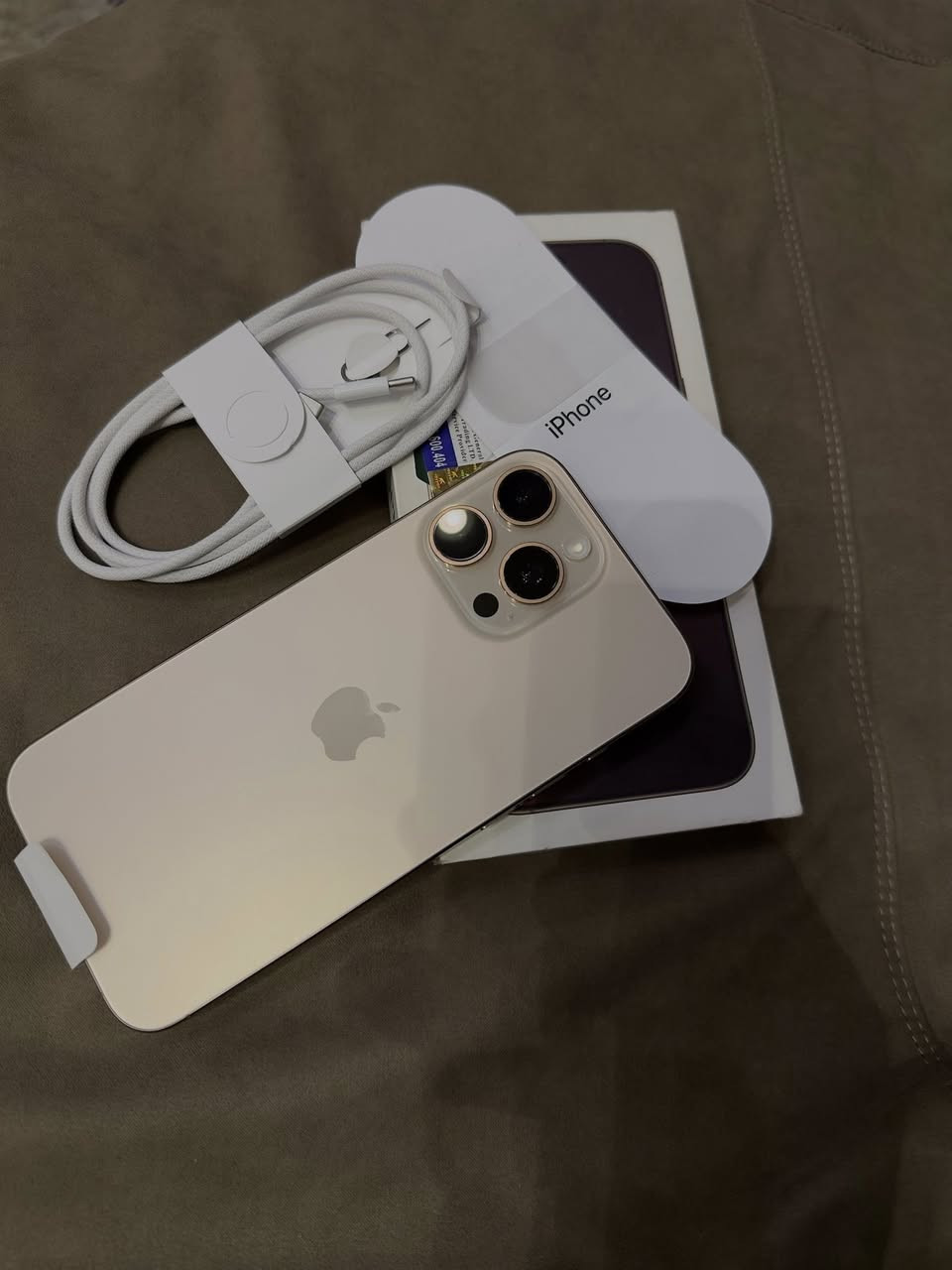 السلام عليكم للبيع
ايفون 16 Pro Max 
اللون تيتانيوم صحراوي المميز 
🔅ذاكرة 256GB
🔅دبل سيم كارت. مو تك
🔆جهاز استخدام نظيف مكفول من الخدش
بطارية 98
إداء وبطارية معروف لهذا الإصدار من ايفون
الجهاز على الشرط والفحص 
🔅مكاني سماوة مركز السعر خااص


**إذا كنت صاحب هذا الإعلان وتريد حذفه لأي سبب، رجاءا أرسل رسالة إلى الدعم الفني**