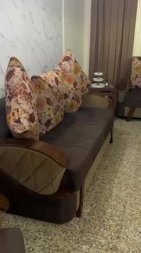 السلام عليكم عندي تخم تركي مضيف مابي اي ضرر 10 مقاعد و4 طبلات  مكاني بغداد السعر 300 الف


**إذا كنت صاحب هذا الإعلان وتريد حذفه لأي سبب، رجاءا أرسل رسالة إلى الدعم الفني**