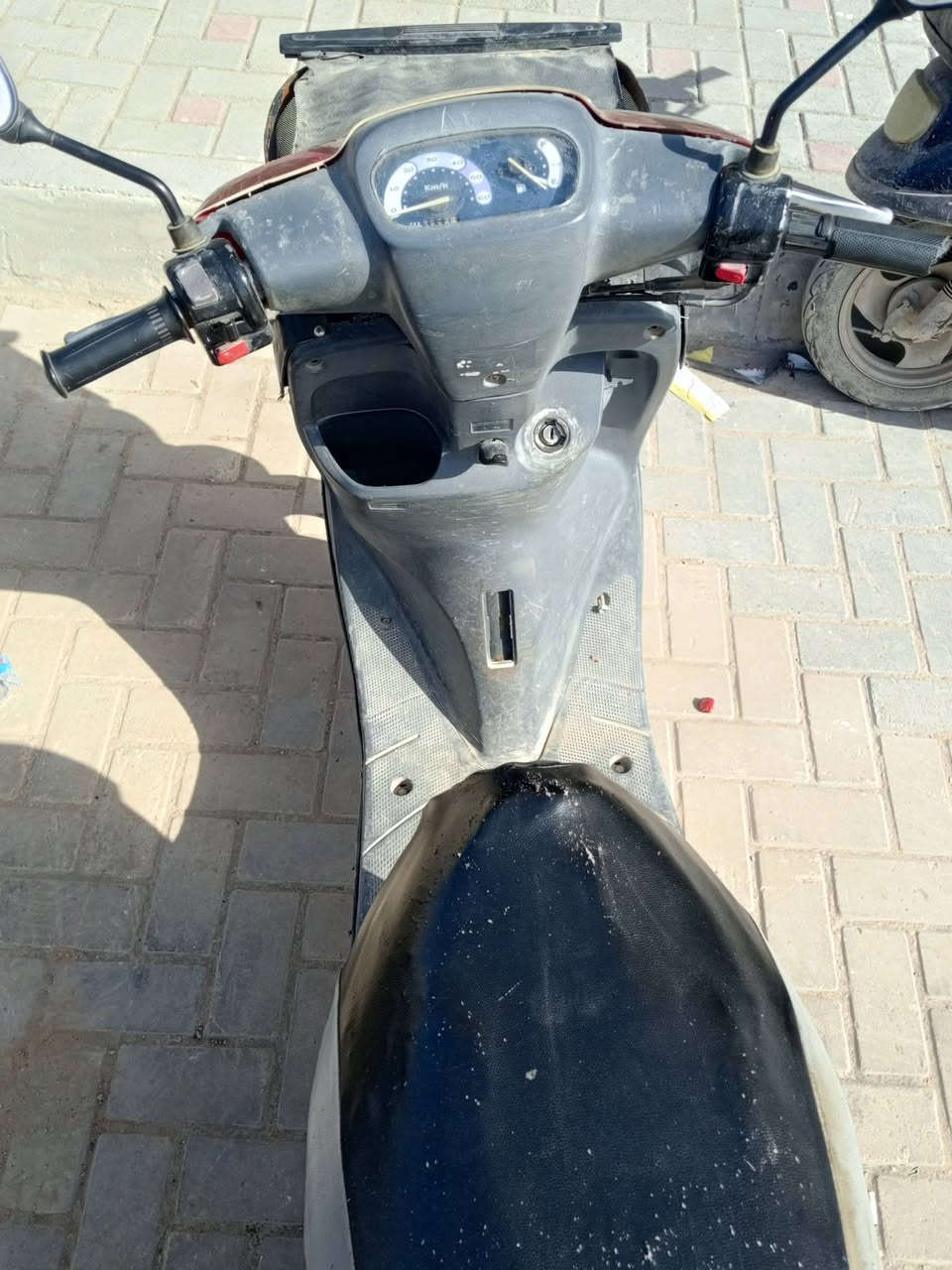 سلام عليكم دراجة اللبيع منغولي  كلشي مابيهه شغاله دراجة مجفته مره واحده ريدهه 250الف وتصل عل هذه رقم ‏‪***********‬‏
