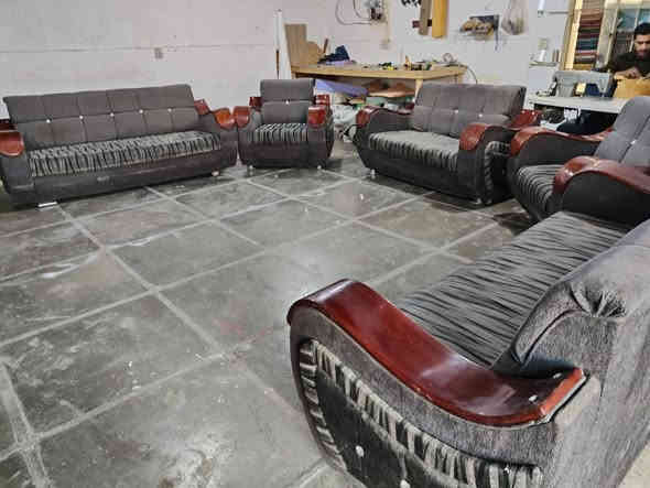 تخم مستعمل نضيف ١٠ نفرات السعر، ١٧٥ ،،، حلة نادر ٣ مقابيل المركز الصحي معرض احمد العنزي لاثاث المنزلي ***********
